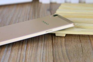 金属机身+全局闪拍 十年诚品OPPO R7评测（勿发布） 
