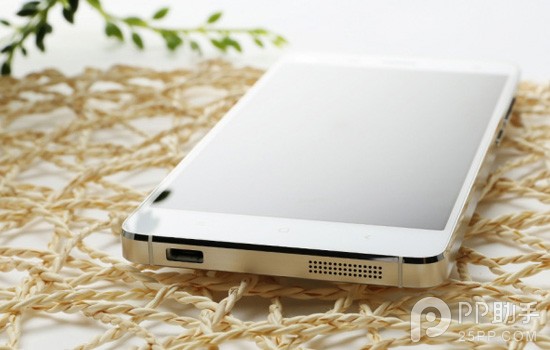 小米4怎么样？罗永浩称赞做工真的非常好