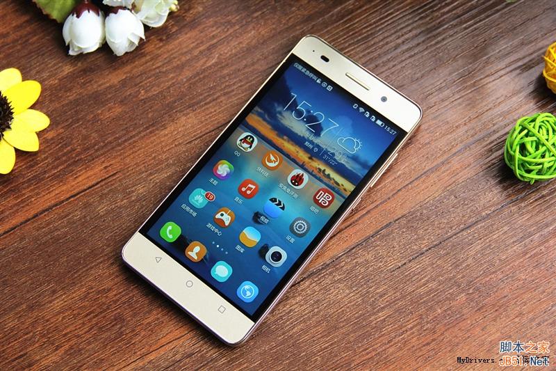 手感如锦缎 799元荣耀畅玩4C评测