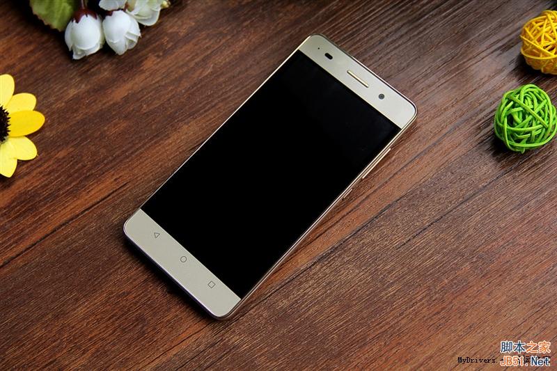 手感如锦缎 799元荣耀畅玩4C评测