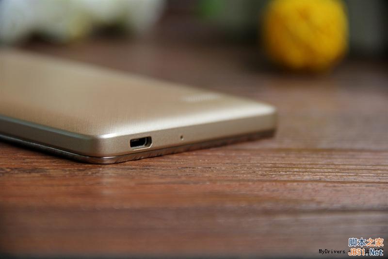 手感如锦缎 799元荣耀畅玩4C评测