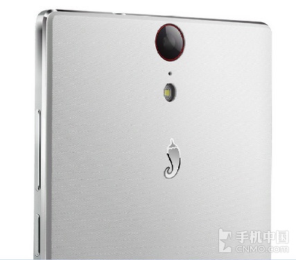 真八核双4G售价1399 小辣椒5真机曝光  