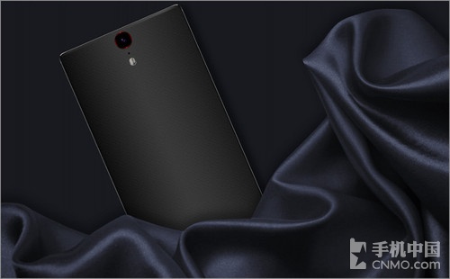 真八核双4G售价1399 小辣椒5真机曝光  