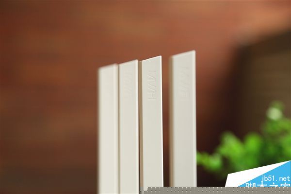 99元!小米路由器3C开箱图赏:外置四天线