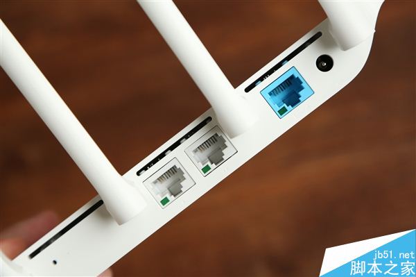 99元!小米路由器3C开箱图赏:外置四天线