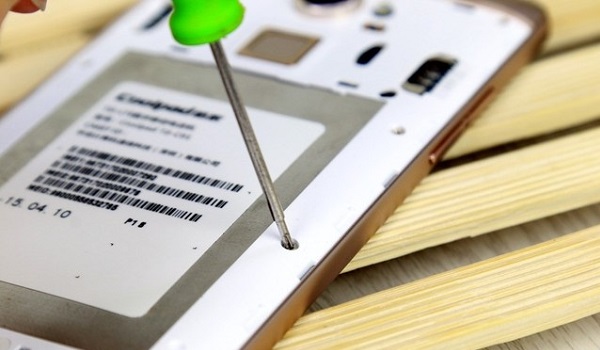 酷派锋尚Pro拆机图解评测