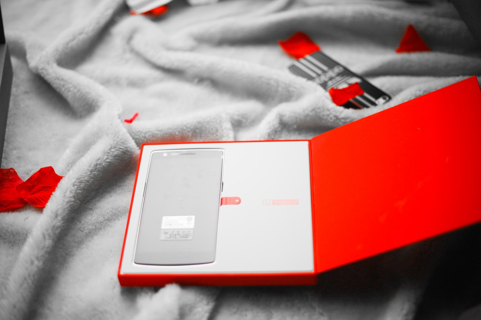 传说中的1+手机 开箱靓图！图片11