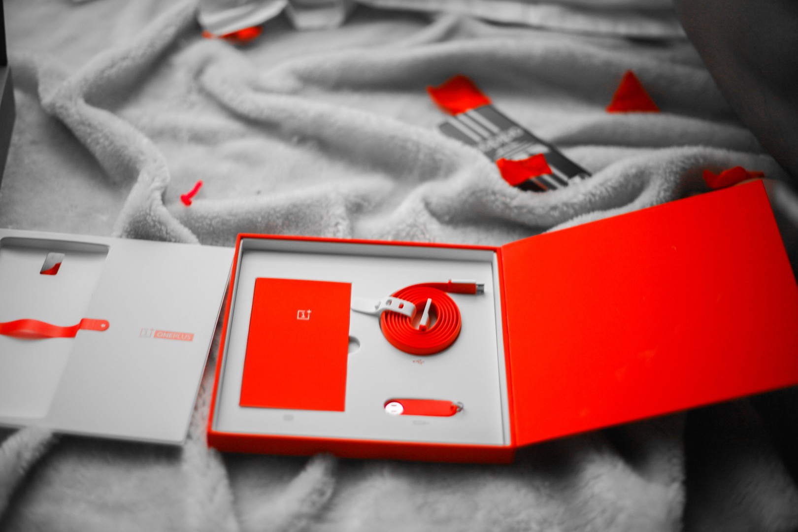 传说中的1+手机 开箱靓图！图片13