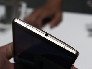 拼拍照立指纹 2400万像素金立E8上手体验  