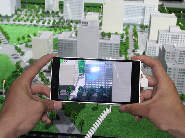 拼拍照立指纹 2400万像素金立E8上手体验  