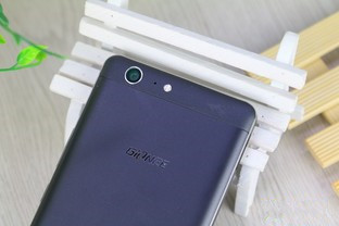 6020mAh挑战极限 续航怪兽金立M5首测 