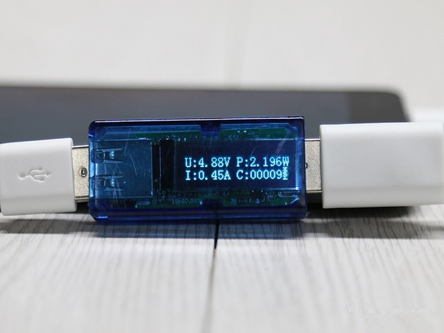 6020mAh挑战极限 续航怪兽金立M5首测 