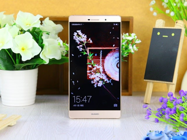 P系列首款6.8英寸巨兽 华为P8max首测 