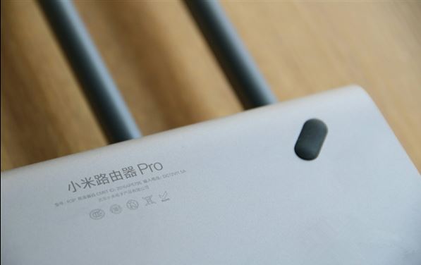 小米路由器Pro发布,现在来看看真机图和拆解图