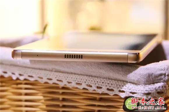 搭载6.8英寸极限黄金比例屏幕 华为P8max评测