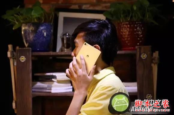 搭载6.8英寸极限黄金比例屏幕 华为P8max评测