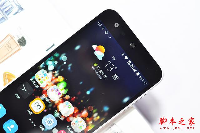 为电信用户而生撕逼魅蓝、红米2，699元中兴小鲜2简评