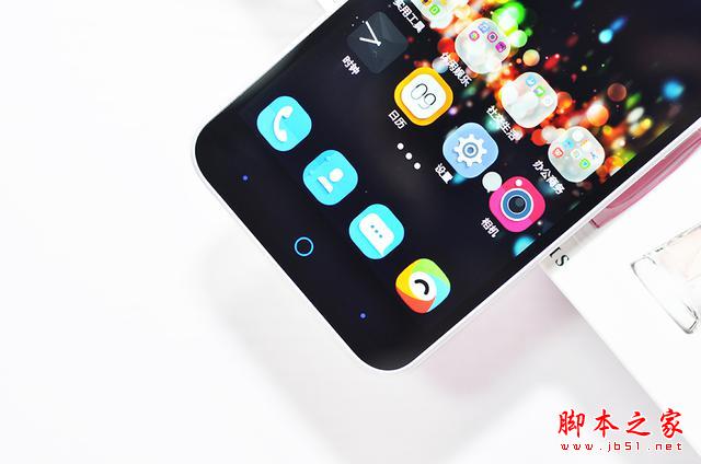 为电信用户而生撕逼魅蓝、红米2，699元中兴小鲜2简评