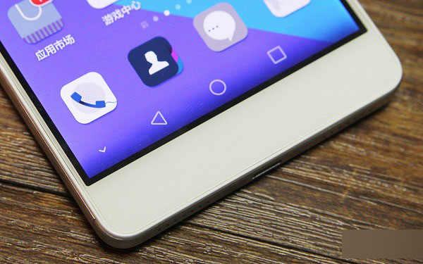 荣耀7全面评测：语音和指纹操作有新意 