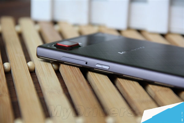 4799元怪兽？联想新旗舰Z2 Pro开箱图赏