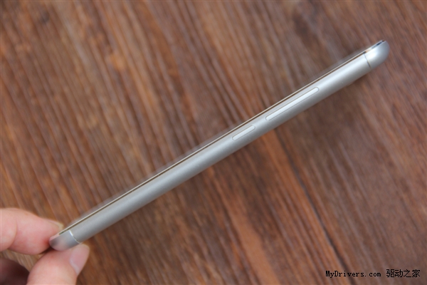 一黑一白 魅族MX5对比开箱图赏