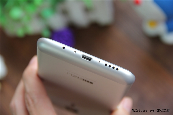 一黑一白 魅族MX5对比开箱图赏