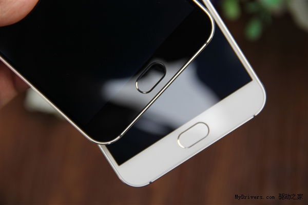 一黑一白 魅族MX5对比开箱图赏