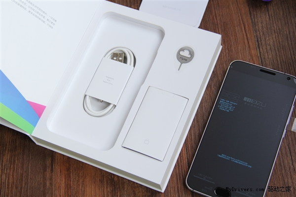 一黑一白 魅族MX5对比开箱图赏