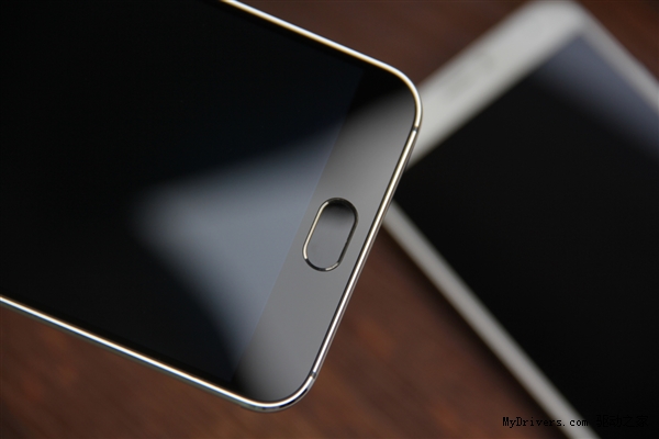 一黑一白 魅族MX5对比开箱图赏