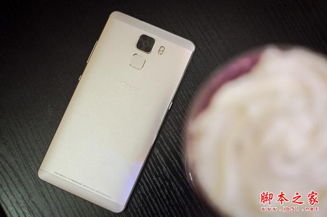 “智灵”键能召唤志玲吗——华为荣耀7开箱图赏