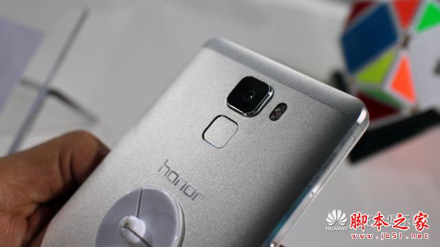 新旗舰的完美进化，金属指纹荣耀7全面体验