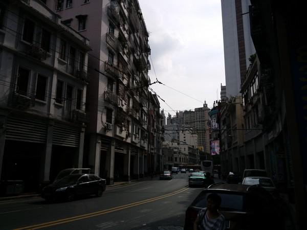 中端但不一定代表中庸!三星Galaxy A8评测