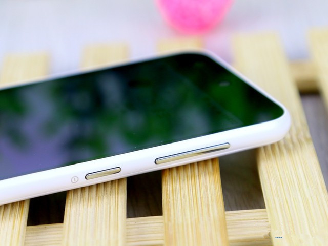 一款主打拍照的低价机 中兴醉享手机评测 