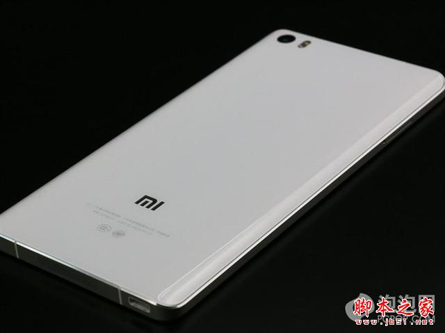 拿起不放手 盘点那些手感优异的手机