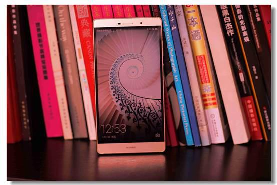 一机多能工作娱乐两不误，看华为P8max轻商务风范