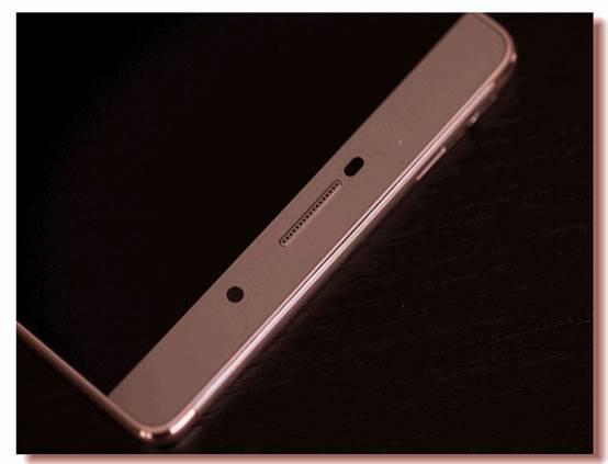 一机多能工作娱乐两不误，看华为P8max轻商务风范