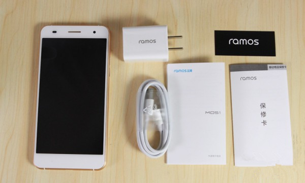 独特的五面晶棱中框 蓝魔手机MOS1体验评测