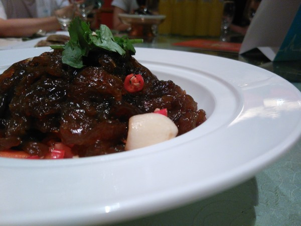 独特的五面晶棱中框 蓝魔手机MOS1体验评测