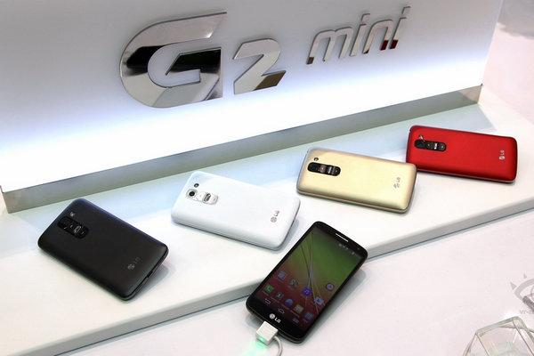 4月上市新机抢先看 HTC One M8火拼三星S5