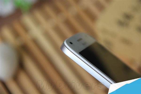 金属机身/双卡/电信4G 1999元华为麦芒C199图赏