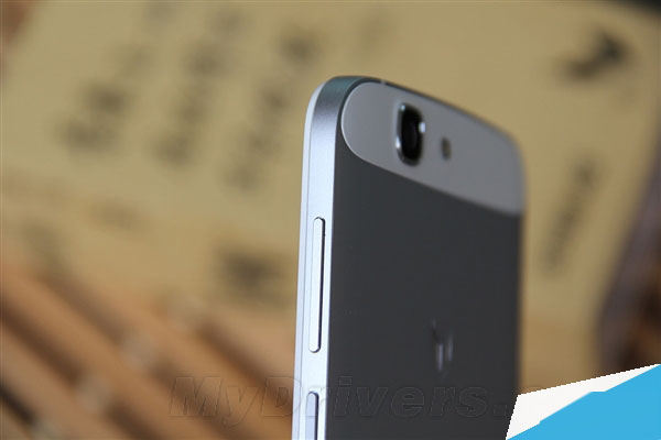 金属机身/双卡/电信4G 1999元华为麦芒C199图赏