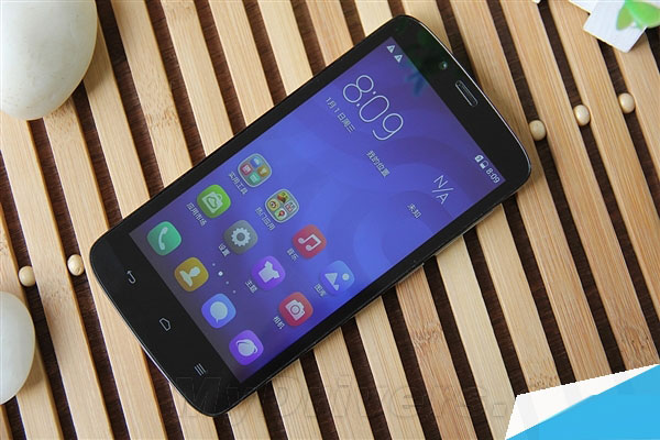 只要599元！华为荣耀3C畅玩版图赏