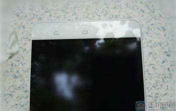 良好手感/指纹识别 纽曼纽扣CM810深度测评