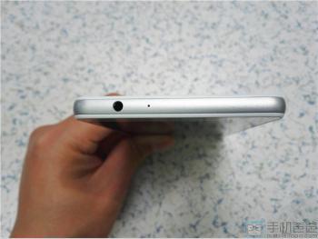 良好手感/指纹识别 纽曼纽扣CM810深度测评