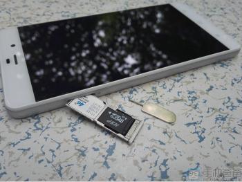 良好手感/指纹识别 纽曼纽扣CM810深度测评