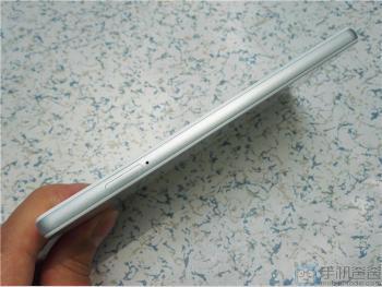 良好手感/指纹识别 纽曼纽扣CM810深度测评