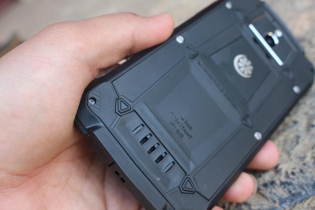 霸气智能三防手机——青橙VOGA V1测评