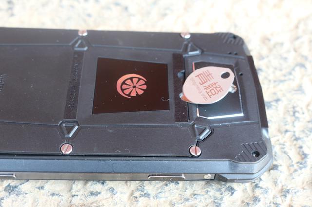 霸气智能三防手机——青橙VOGA V1测评