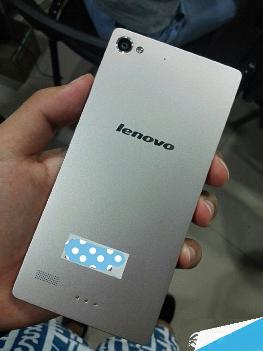 联想VIBE X2背面外观
