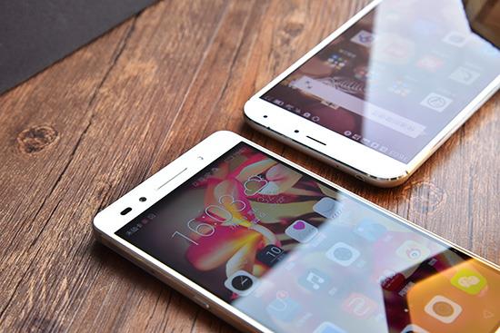 魅族MX5大战荣耀7！体验两周选了它